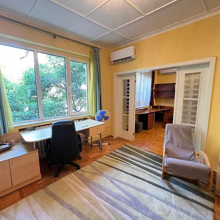 Mumbai Spacious 2bdr Near Vitosha Blvd And Ndk Sofia